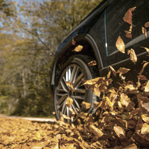 Road Terrain Tyres​ showing its Key Characteristics such as Noise Reduction
